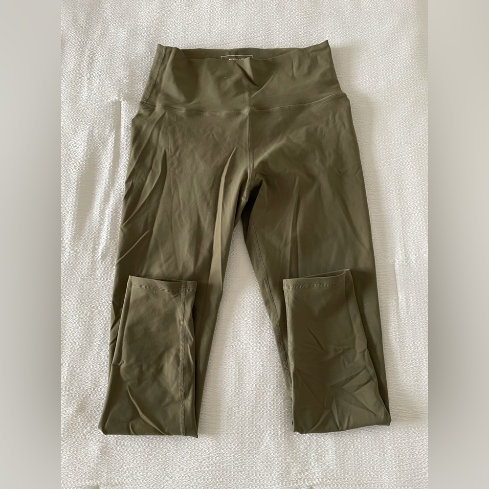 Army Green 3/4 Leggings